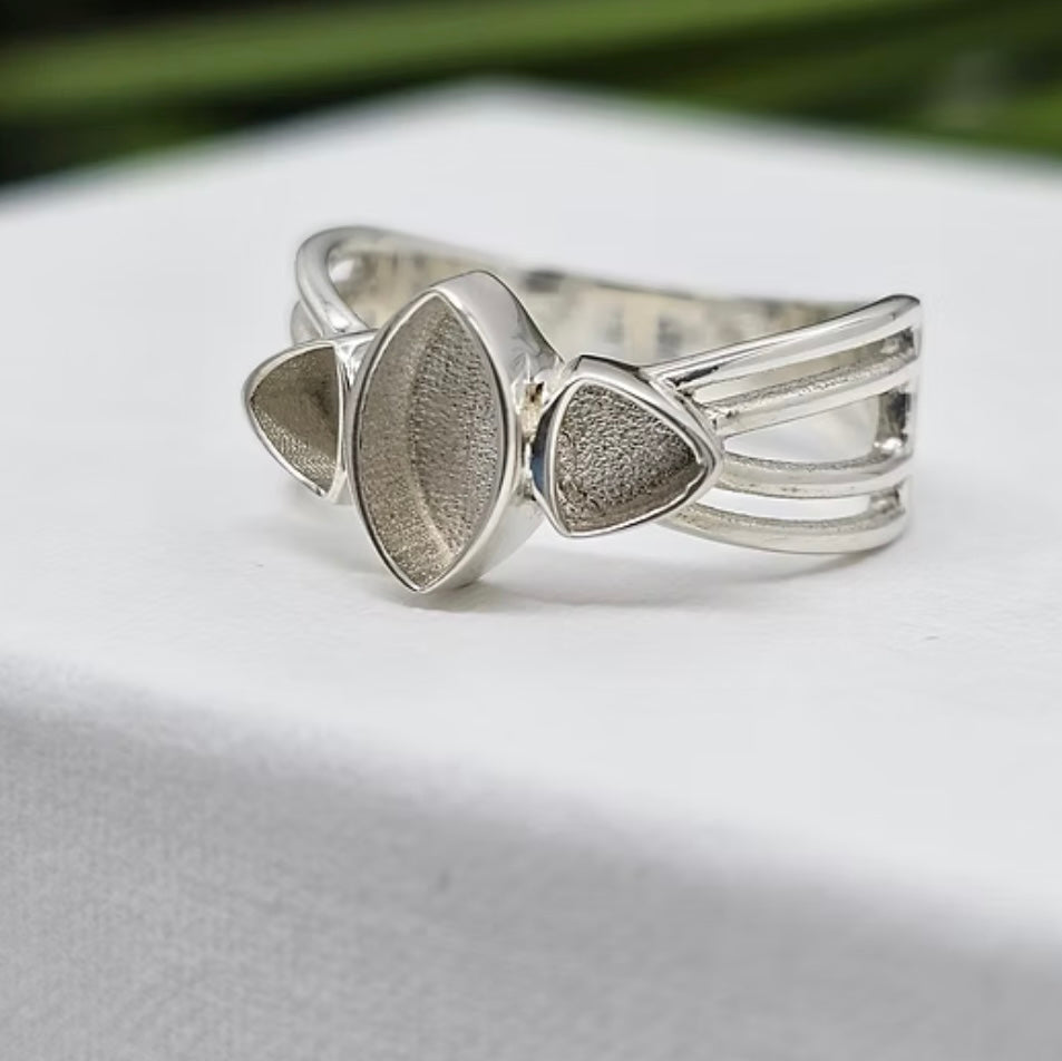 Tri Bezel Ring