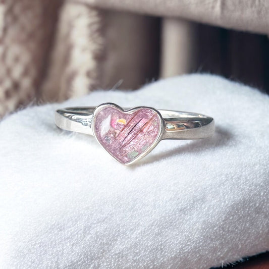 Simple Heart Ring