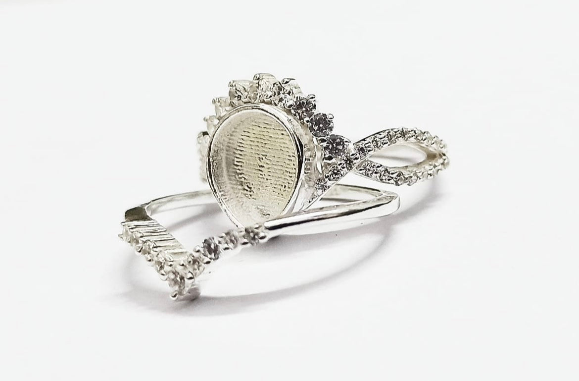 New Halo Pear Stacking Ring Set